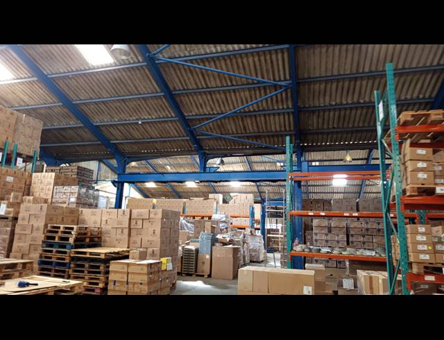 3,300M² WAREHOUSE TO LET IN PAARDEN EILAND